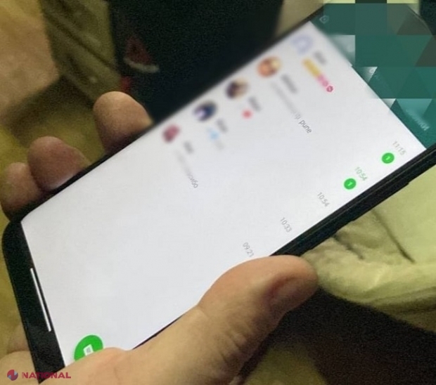 O femeie din Ialoveni, care avea în telefon mai multe fotografii cu caracter INTIM, SANTAJATĂ de doi tineri. Aceștia au sustras pozele, după care i-au cerut 2 000 de euro pentru a nu le face publice pe rețelele de socializare