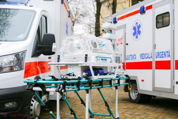 Trei ambulanțe de ultimă generație, în valoare de opt milioane de lei, donate R. Moldova de către SUA: „Noile autosanitare vor salva viețile micilor pacienți”
