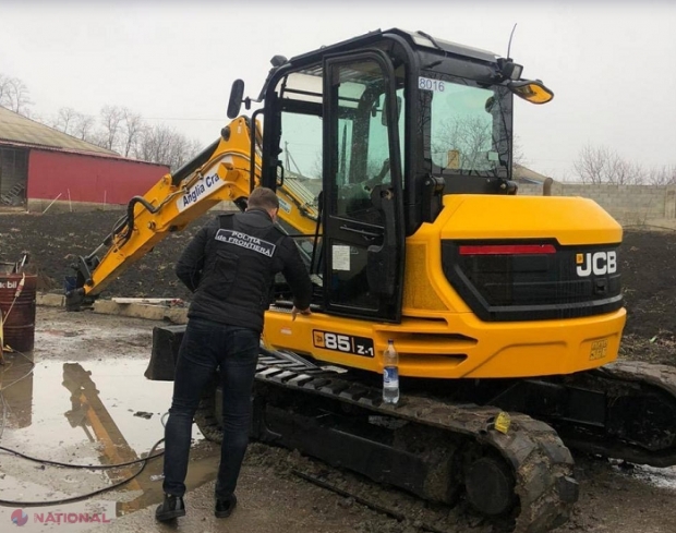 VIDEO // O companie din R. Moldova care a plătit zeci de mii de euro pentru un excavator procurat din Lituania a rămas FĂRĂ mijlocul de transport după ce l-a adus acasă