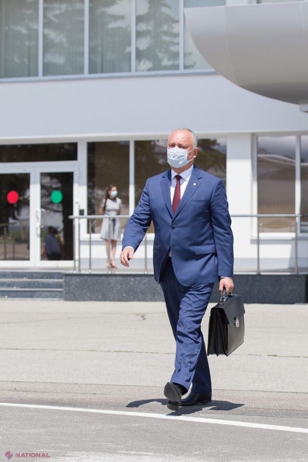Dodon CONFIRMĂ că se află la Moscova, după ce Usatîi a făcut anunțul: „Bietul Dodon NU știe că unii dintre CURATORII săi conștientizează că nu mai are șanse la prezidențiale”