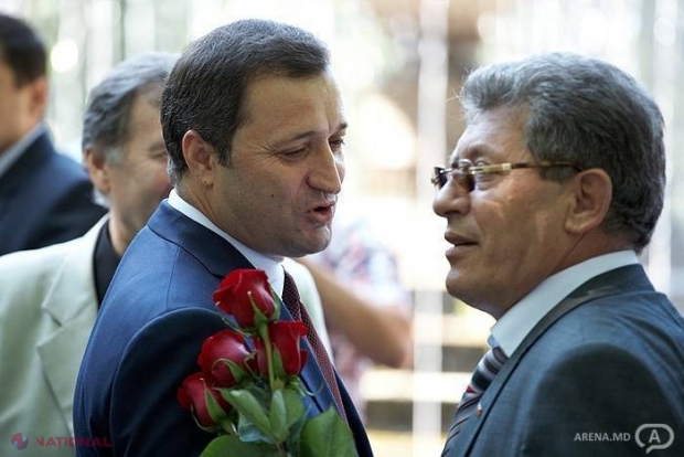 Filat l-a ÎNDEMNAT şi pe Ghimpu să participe la acţiunea din 3 noiembrie. VEZI ce răspuns a dat Ghimpu