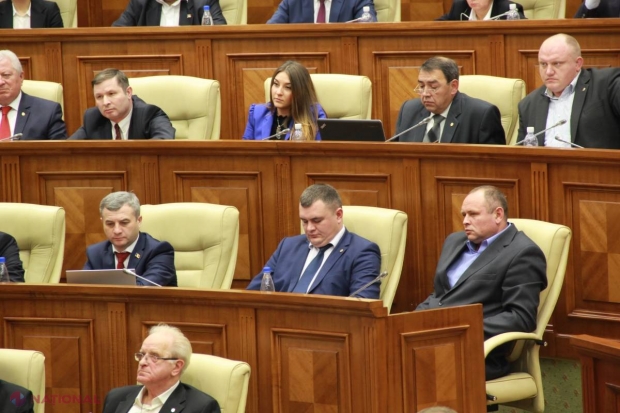 LIVE VIDEO // Unii deputați au solicitat DEMITEREA directorilor de la SIS și CNA