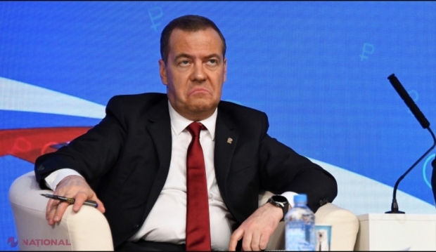 Medvedev încearcă să AȚÂȚE spiritele europenilor. Acesta le sugerează oamenilor de rând să ceară socoteală guvernelor lor pentru sancțiunile impuse Rusiei: „Trageţi-i la răspundere pe inculţii voştri, iar noi vă vom auzi”