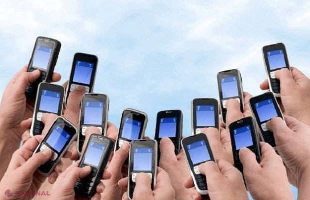 Cetățenii R. Moldova folosesc tot mai MULT Internetul mobil: Venituri de sute de MILIOANE pentru cei trei operatori de telefonie mobilă
