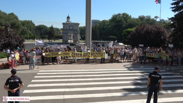 Reprezentanții micului business din R. Moldova anunță MOBILIZAREA. Nu au obținut nimic la protestul de azi și se adună săptămâna viitoare în fața Guvernului
