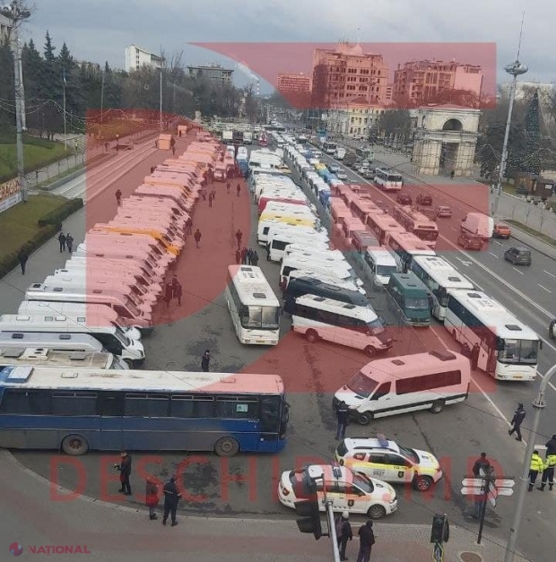 Acuzații RECIPROCE între transportatorii-PROTESTATARI și autorități. Ministrul Spînu a EXPLICAT de ce se opune majorării tarifelor la transportul de călători