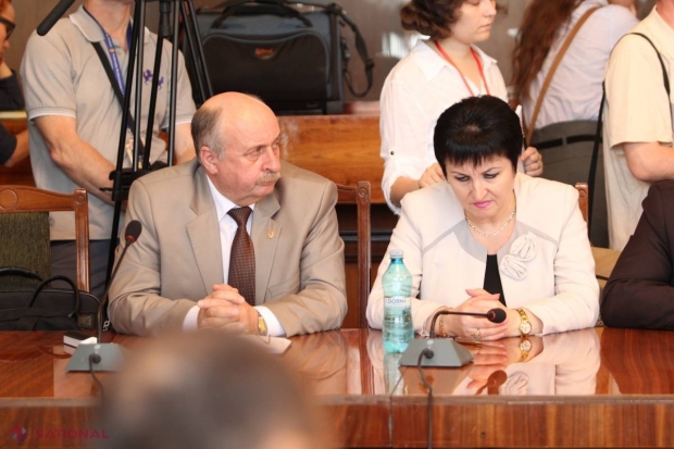 S-au comandat iarăși „PAMPERȘI” în Parlament