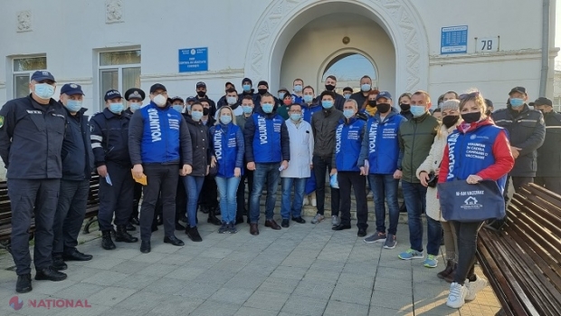 VIDEO // CAMPANIE: Deputații PAS îndeamnă cetățenii R. Moldova să se VACCINEZE împotriva COVID-19 pentru a-și salva viața