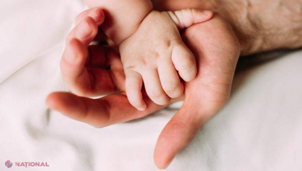Cum a învățat un bărbat care nu își dorea copii să își iubească fiul