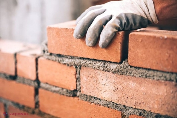 ACORD // Ce salariu va primi, în 2022, un angajat din domeniul construcțiilor în R. Moldova