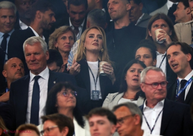 Adele, în tribune la EURO 2024. A trăit intens meciul Angliei. Ed Sheeran s-a aflat și el printre microbiști