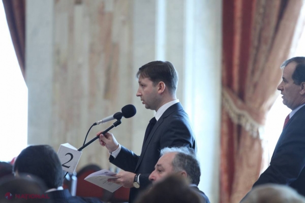 Limba română a aprins spiritele în Parlament