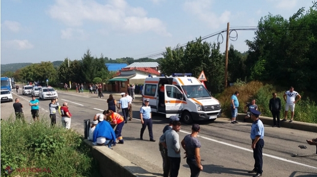 FOTO // Un microbuz înmatriculat în R. Moldova, ACCIDENT în România: Sunt 11 victime