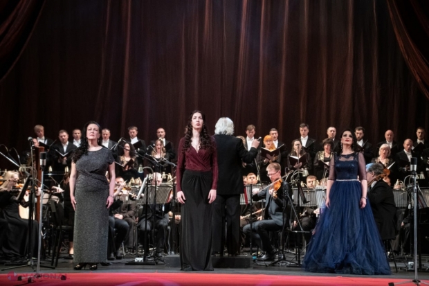FOTO, VIDEO // Trupa de operă și balet din Harkiv, concert de EXCEPȚIE la Chișinău. Asociația A.S.I.C.S. a oferit GRATUIT refugiaților ucraineni 500 de bilete la spectacolul de gală „Viva Harkiv! Viva Ucraina”