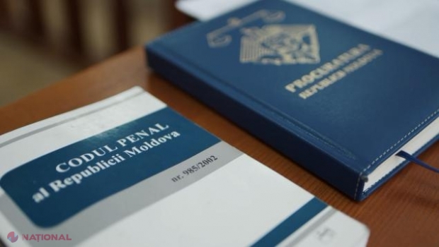 Creau conturi false pe Facebook cu numele unor prieteni de-ai victimelor, le mințeau că trebuie să le facă transferuri de peste hotare, dar le goleau cardurile: Doi tineri din Chișinău, condamnați la închisoare pentru escrocherie