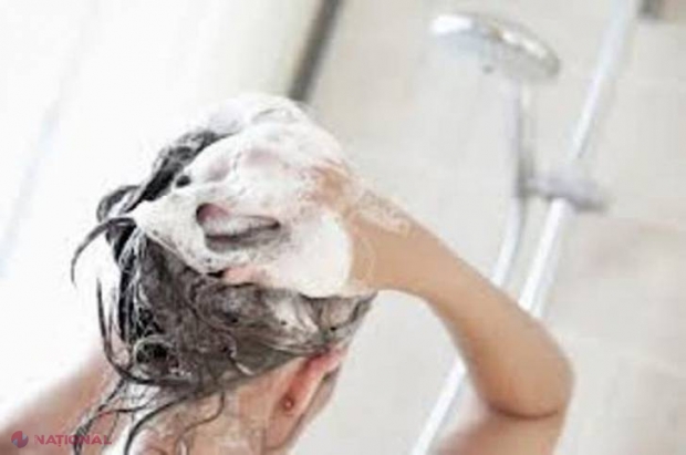 Sfatul medicului: de câte ori e normal să te speli pe cap într-o săptămână?