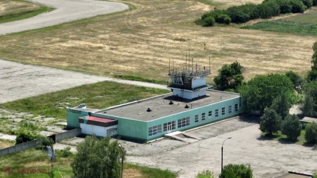FOTO // Aeroportul Internațional Cahul, care se întinde pe o suprafață de 109 hectare, scos la vânzare pe platforma 999 la un preț de chilipir