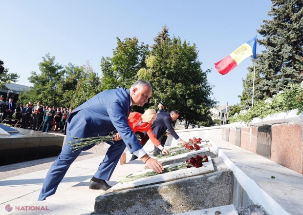 FOTO, SFIDARE // Autoritățile din Găgăuzia au IGNORAT ziua de DOLIU decretată pe 23 august și NU au arborat drapelul de stat în BERNĂ. Dodon a mers la Comrat pentru a „sărbători eliberarea” de sub ocupația fascistă