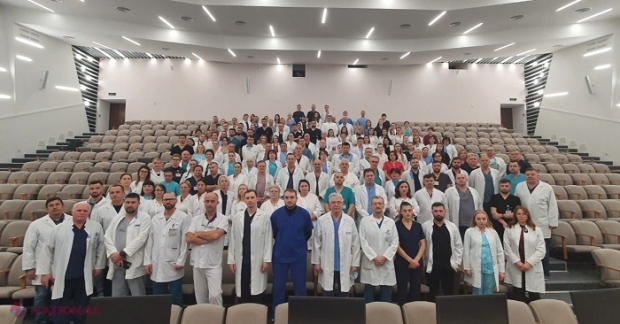 Medicii de la Spitalul Clinic Republican, îngrijorați vizavi de condamnarea la doi ani de închisoare, pentru malpraxis, a unui coleg de la Bălți: „Actul medical este, în natura sa, o activitate cu multiple riscuri și incertitudini”