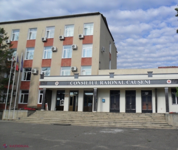 „Trădări” pe bandă rulantă în raioane: Reprezentanții PPDA votează diferit de cei ai PAS și înscăunează democrați sau socialiști la președinția raioanelor