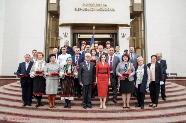 FOTO // Președinta Maia Sandu a înmânat „Ordinul Republicii” la 30 de personalități în anul când R. Moldova a împlinit 30 de ani de independență