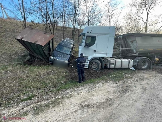 TRAGEDIE la intrarea în suburbia Budești: Un camion scăpat de sub control a ucis un tânăr de 29 de ani
