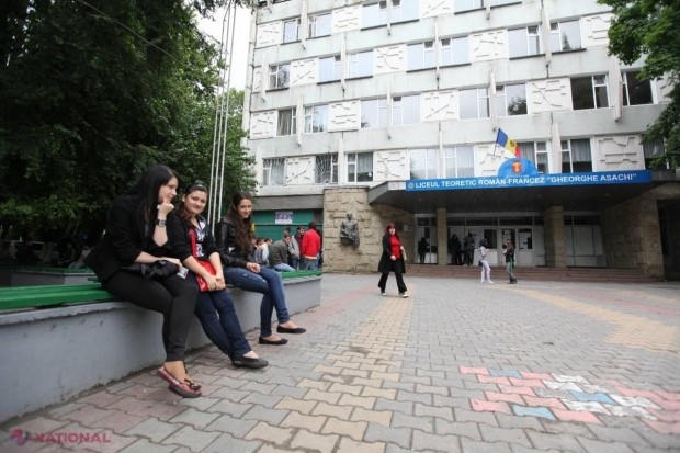 STUDIU // La ce oră trebuie să înceapă lecțiile elevilor: „Ora 8.00 NU este potrivită”