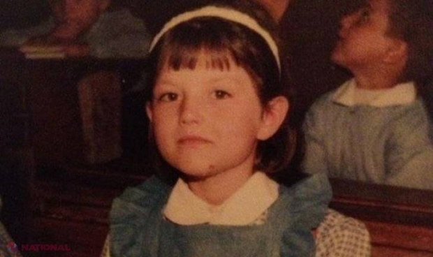 Cuminţică şi serioasă în prima zi de şcoală. Ghiceşti cine este VEDETA din imagine?