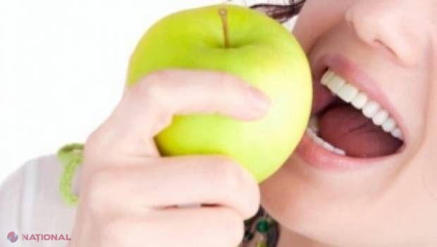 Ce păţesc persoanele care mănâncă MERE în fiecare zi