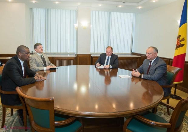 Liderii partidelor din Parlament, întrevederi repetate cu diplomații străini acreditați la Chișinău: Ambasadorul SUA - la sediul PD, diplomații UE - întrevedere cu liderii „ACUM”