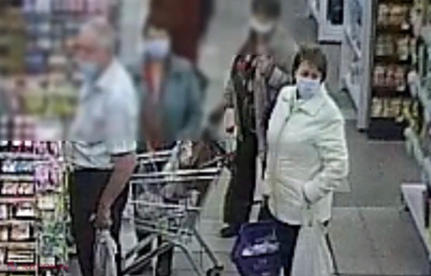 VIDEO // Recunoașteți femeia din imagini? Poliția o caută, după ce a fost filmată într-o ipostază rușinoasă