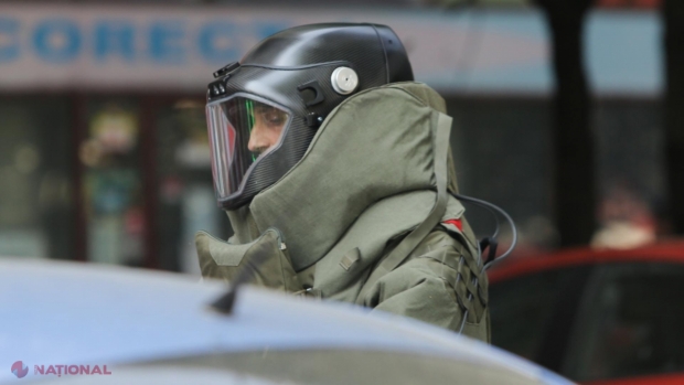 Doi ani de ÎNCHISOARE cu suspendare pentru autorul denunțurilor false cu BOMBĂ din Ceadâr-Lunga, Comrat și Vulcănești. Judecătorii l-au scutit pe adolescent de plata pagubelor provocate în urma alertării forțelor de ordine