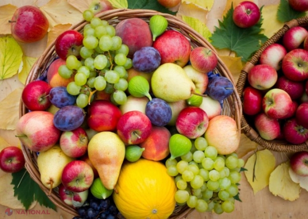 Zahărul natural din fructe poate duce la obezitate. Ce greșeală alimentară facem când le consumăm
