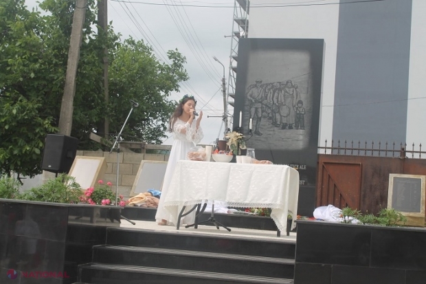 GALERIE FOTO // Monument în memoria victimelor represiunilor politice, INAUGURAT la Strășeni în ziua când marcăm împlinirea a 72 de ani de la cel mai mare val al deportărilor staliniste din Basarabia