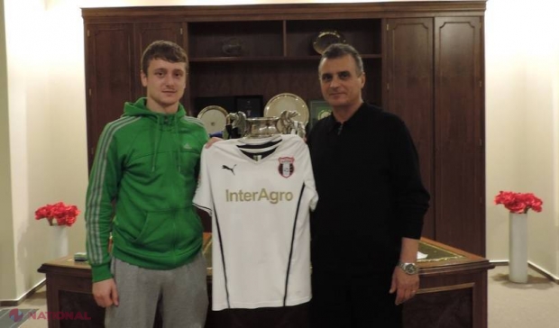 Presa de la București IRONIZEAZĂ pe seama unui fotbalist din R. Moldova: A făcut un transfer „sonor”