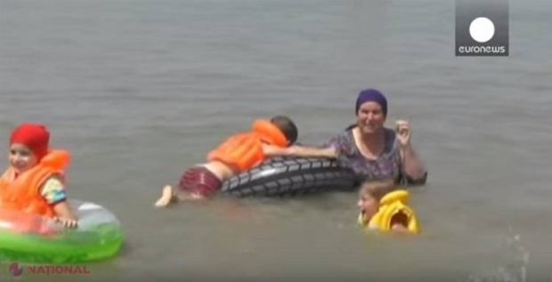VIDEO La Groznîi a fost inaugurată PRIMA plajă exclusiv pentru femei. Ce se întâmplă acolo