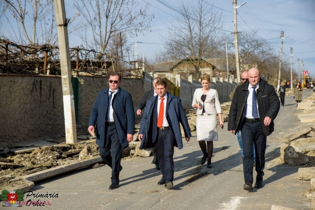 FOTO // Ilan Șor: „În timp ce politicienii pălăvrăgesc, eu construiesc drumuri”