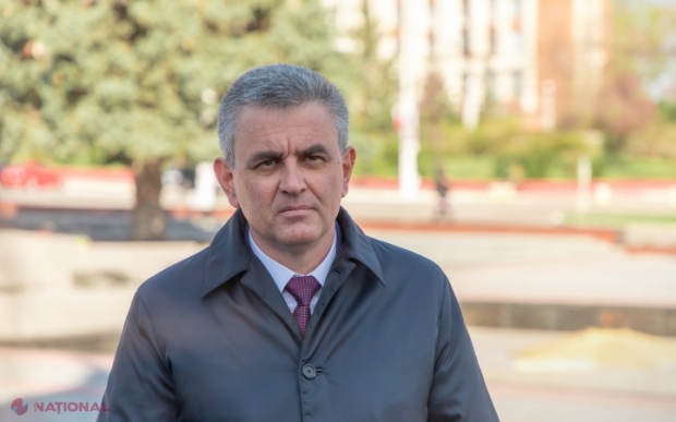 Separatistul Krasnoselski, în apărarea panglicii de „colorado”, interzisă în R. Moldova