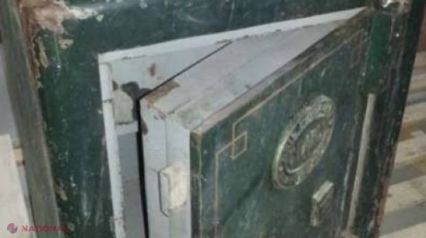 A dat de un seif MISTERIOS în casa abia cumpărată. COMOARA găsită în el i-a schimbat viața