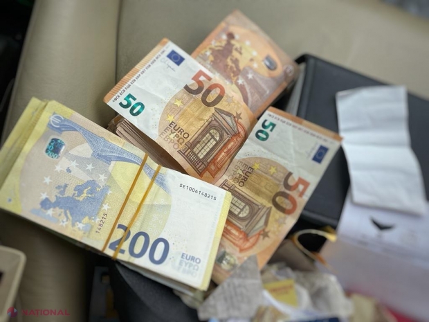 FOTO, VIDEO // Intenționa să introducă ilicit în R. Moldova peste 50 000 de euro, însă a rămas fără bani și riscă dosar penal. Unde au fost ascunși banii