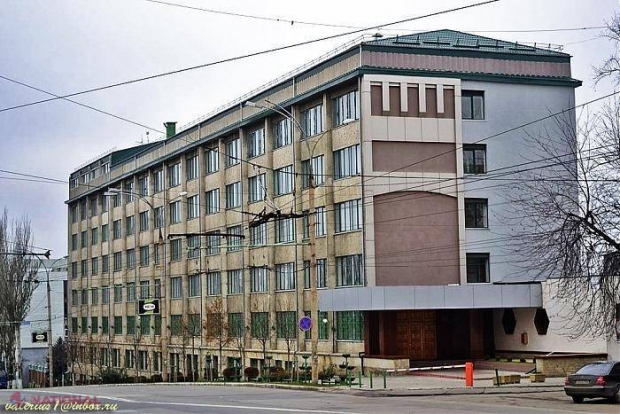 CNA nu are loc pentru ZECILE de responsabili din domeniul sănătății care vor fi ARESTAȚI astăzi. Apelează la spațiile de detenție ale Poliției