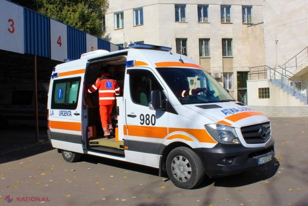 Chișinău: Medicii dintr-o ambulanță, amenințați cu PISTOLUL, la Botanica