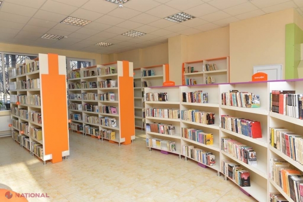 FOTO // O bibliotecă din Chișinău a fost RENOVATĂ. Cum arată acum instituția