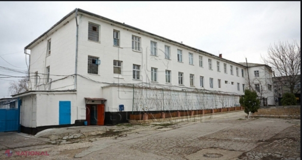 INTERZIS // Alcool, droguri, cuțite și telefoane în penitenciarele din R. Moldova: Cum explică ANP captura impresionantă a oamenilor legii de la Penitenciarul nr.15 de la Cricova