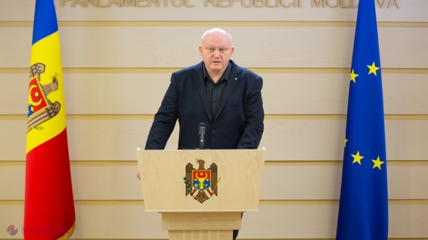 Socialiștii vor să MODIFICE Constituția pentru a „înlătura blocajele politice în relațiile dintre Președinție-Guvern-Parlament”