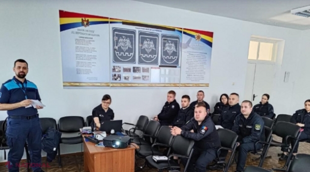 Angajații Agenției Europene FRONTEX au învățat polițiștii de frontieră de la Aeroportul Internațional Chișinău cum să depisteze actele false sau impostorii ce călătoresc cu acte ale altor persoane