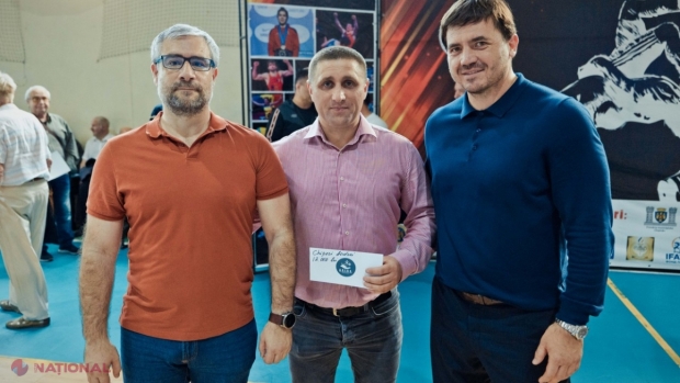 VIDEO, FOTO // Premii consistente de la A.S.I.C.S. pentru medaliații Campionatului European de lupte de la Zagrab. Irina Rîngaci și Victor Ciobanu au primit câte 30 000 de lei și țintesc JO: „Rezultatele obținute se datorează și A.S.I.C.S.”