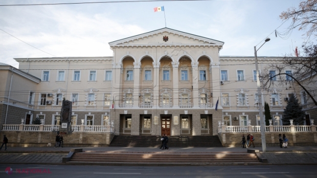 Declarație de la MAI: „Suntem în serviciul cetățeanului și al statului R. Moldova și nu acționăm în funcție de indicațiile politicienilor. Pentru noi, Constituția rămâne legea supremă”
