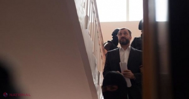 Ședința în dosarul Filat, AMÂNATĂ până pe 2 mai: Fostul premier reclamă faptul că nu este lăsat să răspundă la întrebările presei