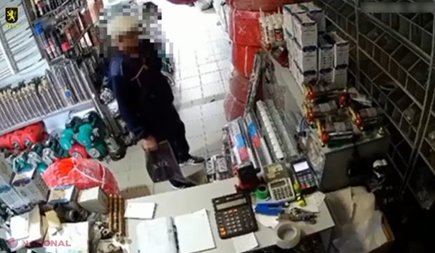 VIDEO // Un bărbat din Nisporeni a reușit să fure peste 45 000 de lei dintr-un magazin din centrul capitalei, după care a plecat nestingherit